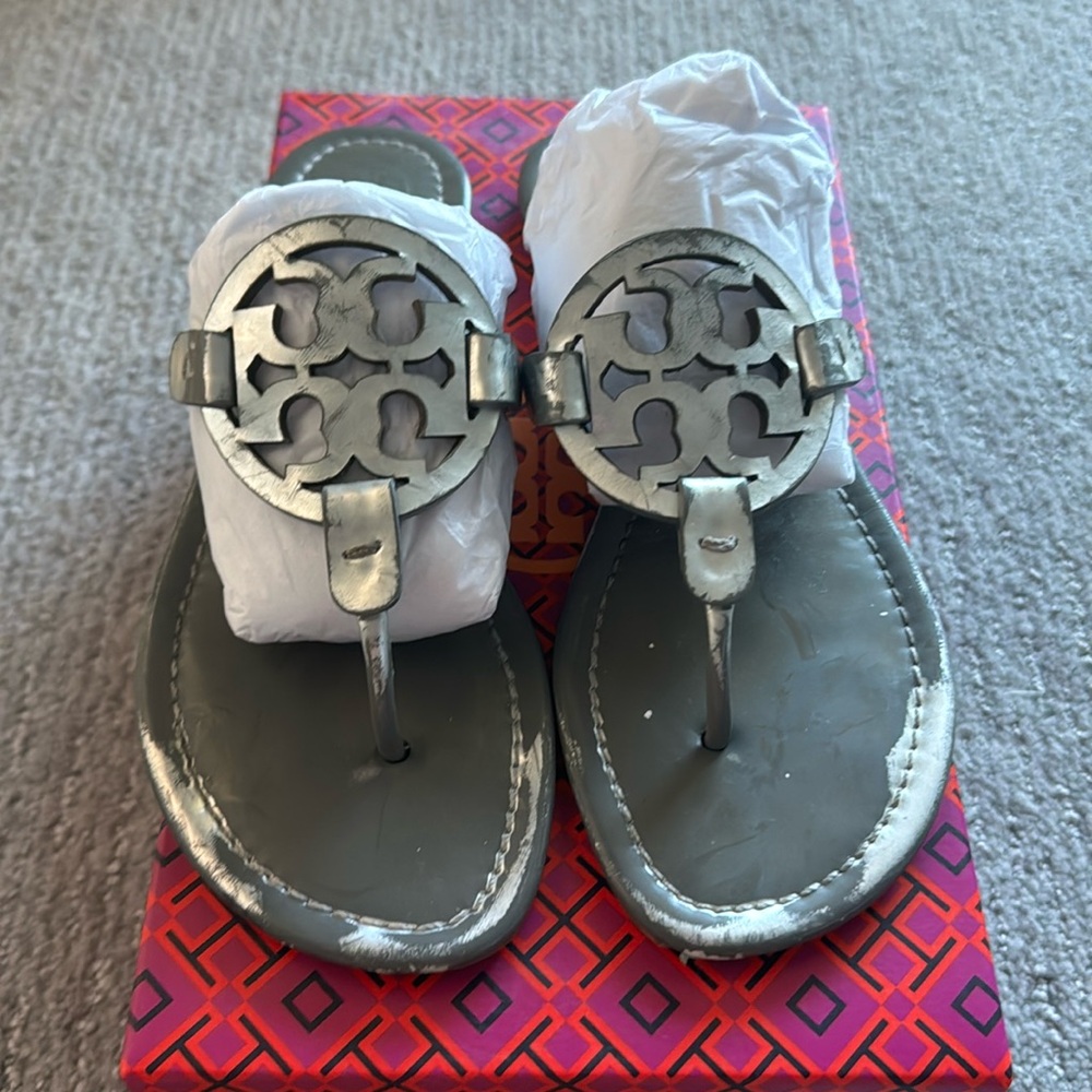 Tory Burch silver metallic sandals size 8